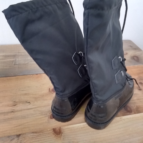 Maple Leaf Shoes Vintage Rockies Black Waterproof Rain & Snow Boots NEW Size 3 - Picture 2 of 16